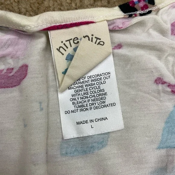 Nite nite munki munki Women's Cream Sleepwear Set with Colorful hula girl Print - Picture 6 of 7